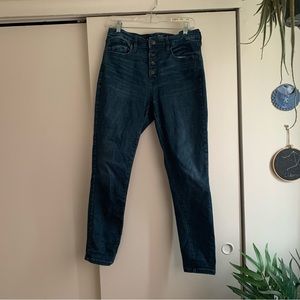 ❌SOLD❌ High Rise Skinny Button Closure Jeans